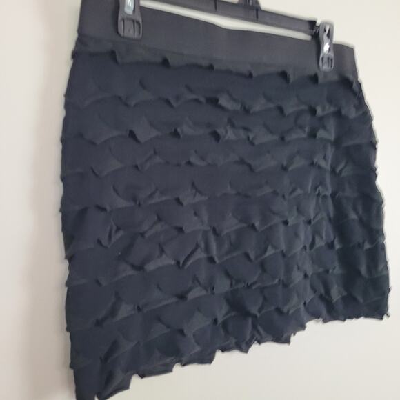 Kimchi Blue Womens M Mini Skirt Black Ruffle Tiered Urban Outfitters Y2K - Picture 3 of 6